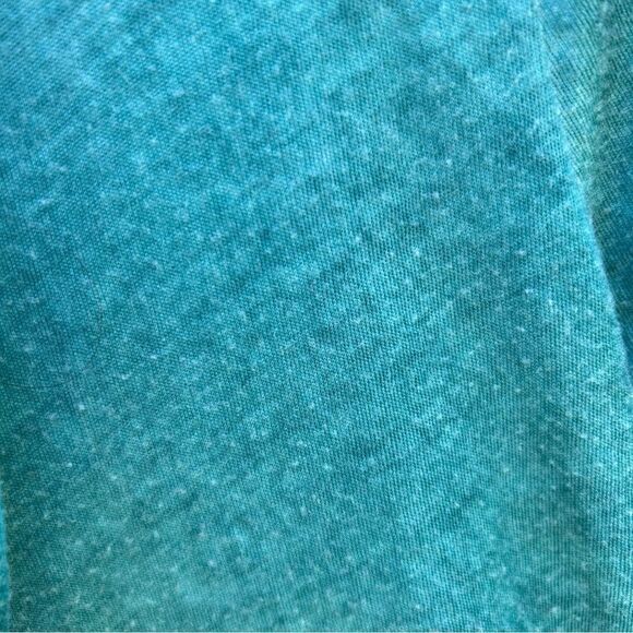 Others Follow long sleeve hooded thin sweater type high low bottom. Large. - Picture 9 of 11